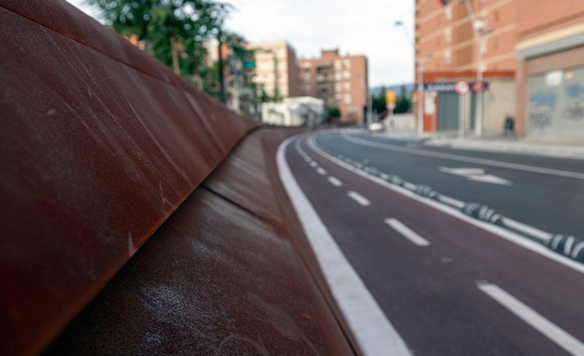 Side Bench